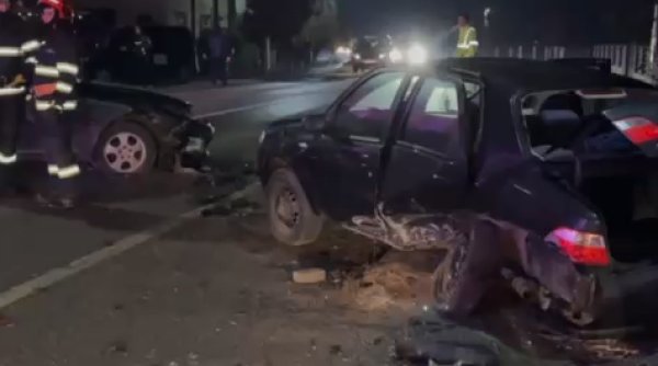 doua autoturisme implicate intr un accident grav la milisauti doua autoturisme implicate intr un accident grav la milisauti