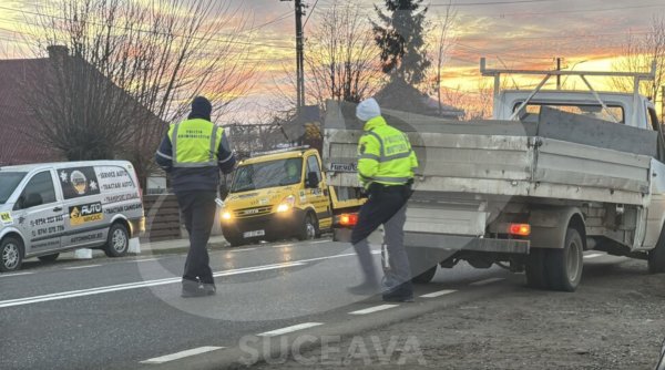 o persoana lovita de o camioneta la sasca o persoana lovita de o camioneta la sasca