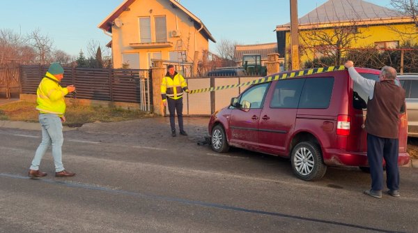 un barbat din hartop a ajuns la spital dupa ce s a oprit cu masina intr un cap de pod un barbat din hartop a ajuns la spital dupa ce s a oprit cu masina intr un cap de pod