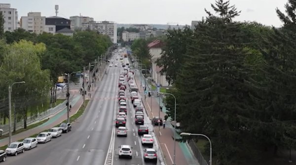 cusnir critica fosta administratie pentru asfaltarea defectuoasa a axului principal cusnir critica fosta administratie pentru asfaltarea defectuoasa a axului principal