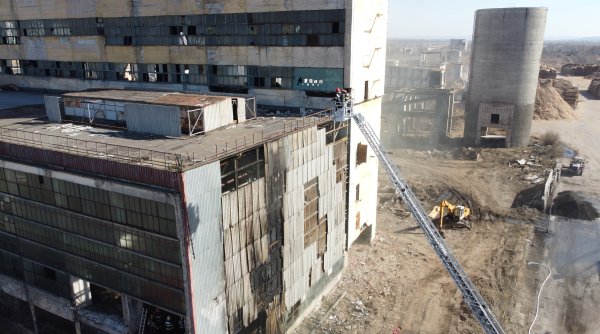 incendiu la o cladire dezafectata din municipiul suceava