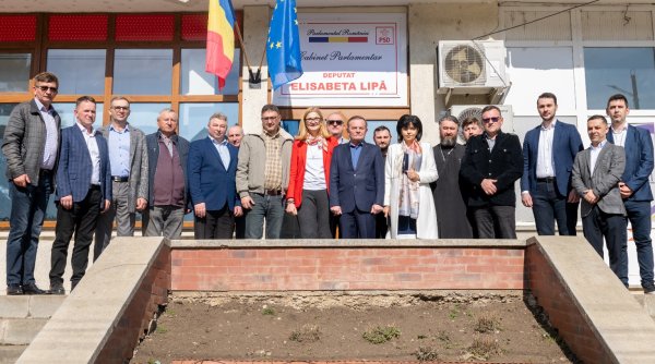 elisabeta lipa a deschis un nou cabinet parlamentar la dorohoi elisabeta lipa a deschis un nou cabinet parlamentar la dorohoi