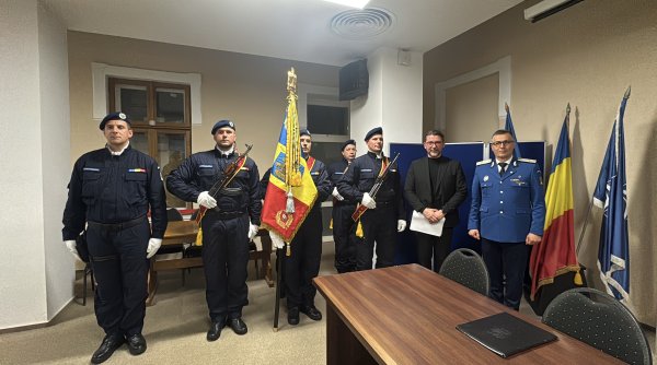 inspectoratul de jandarmi suceava a fost decorat cu ordinul barbatie si credinta in grad de cavaler