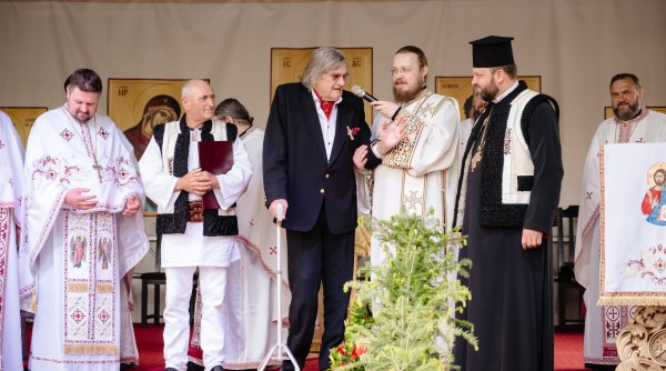 maestrul florin piersic omagiat la straja cu crucea bucovinei de hramul sfintilor imparati maestrul florin piersic omagiat la straja cu crucea bucovinei de hramul sfintilor imparati