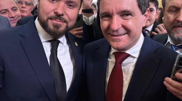 primarul radautiului la ceremonia de investire a lui nicusor dan primarul radautiului la ceremonia de investire a lui nicusor dan