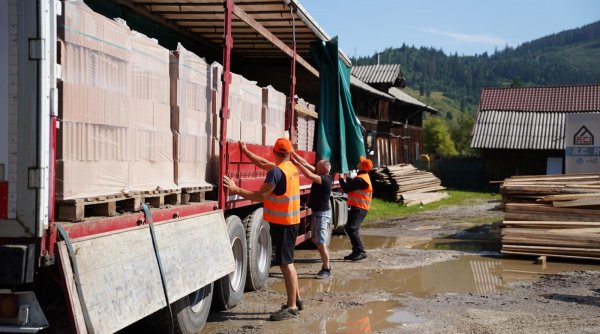 soldan angajamente ferme pentru 19 case care vor fi ridicate de la zero