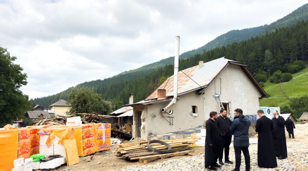 arhiepiscopia sucevei si radautilor ridica acasa din ruine