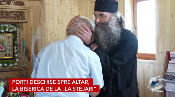 porti deschise spre altar la biserica de la la stejari porti deschise spre altar la biserica de la la stejari