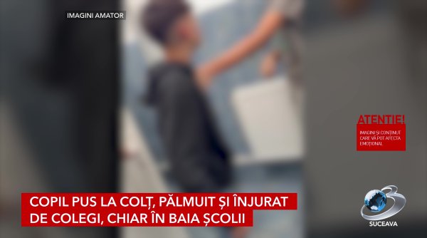 copil pus la colt palmuit si injurat de colegi chiar in baia scolii