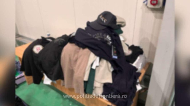 bagaje pline cu tricouri de firma oprite la vama siret