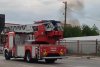 Fum dens peste Lunca Sucevei, după un incendiu izbucnit în curtea unei fabrici 10326