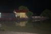 Râul Râșca a ieșit din matcă și a inundat mai multe gospodării la intrarea în comuna Boroaia 10522