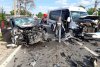 Impact frontal între un microbuz cu 17 persoane și un autoturism, la Văculești, Botoșani 10771