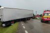 Accident șocant la Drăgușeni: Cupola unei mașini a fost ruptă în impactul cu un tir 10954